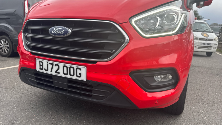 Ford Transit Custom 300 L2 Diesel Fwd 2.0 EcoBlue 130ps High Roof Limited Van